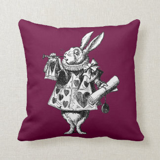 Victorian Alicia de Herald del conejo en almohada