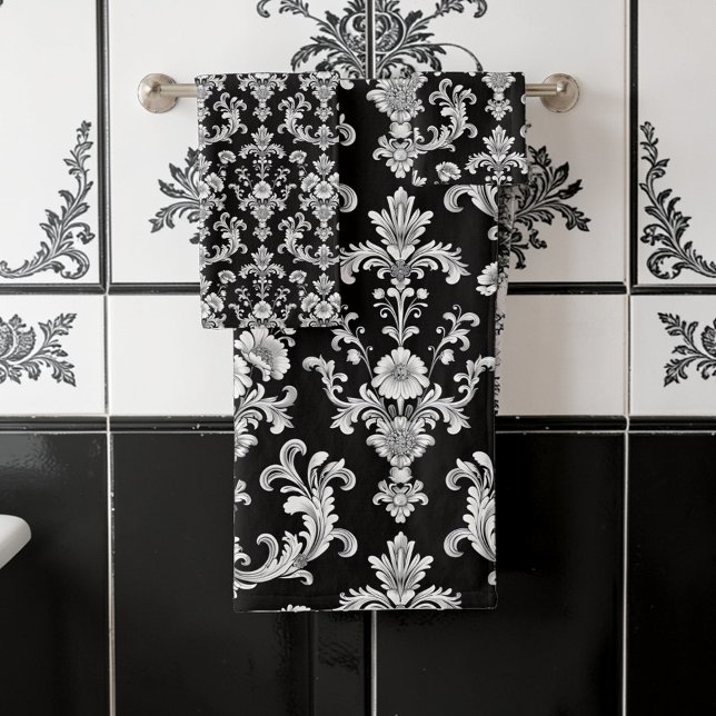 Victorian Black and White Damask Pattern (Subido por el creador)