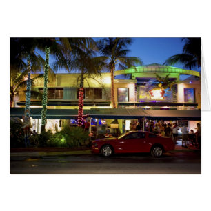 Vida nocturna en Ocean Drive, South Beach, Miami