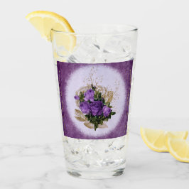 Vidrio de bebida diseñado con morado floral