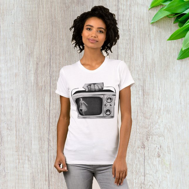 Vieja camiseta de mujeres de televisión portátil (Subido por el creador)