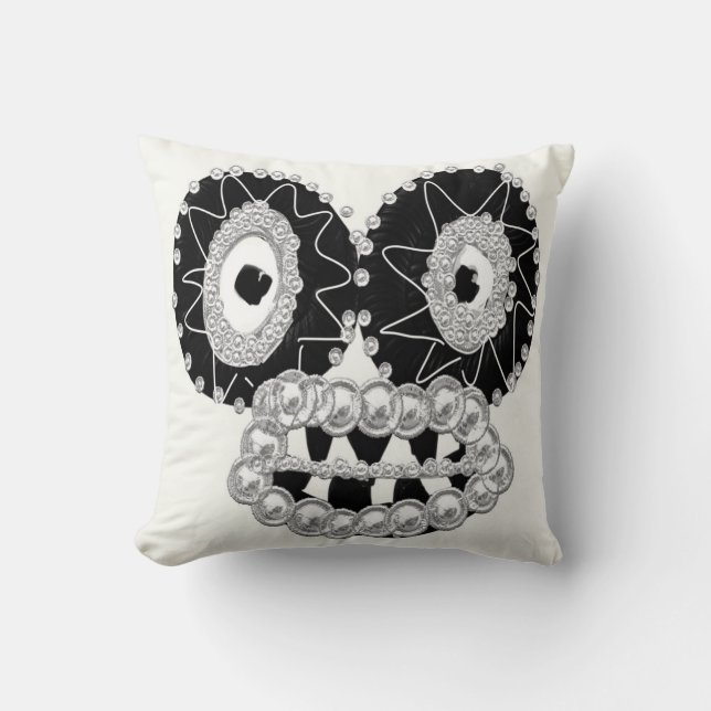 Viendo la almohada de sofa en blanco y negro (Anverso)