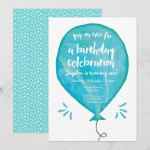 Viene sobre la invitación de cumpleaños a un globo