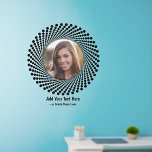 Vinilos De Pared Añadir nombre de texto, crear su propia foto en es<br><div class="desc">Añadir su propia foto y texto a este marco de icono de lente de obturador de cámara - o borrar fácilmente el texto - Cambiar el tamaño de estas calcomanías cambiando el tamaño de la hoja de decantación - 4 tamaños - de 12" x 12" a 36" x 36" -...</div>