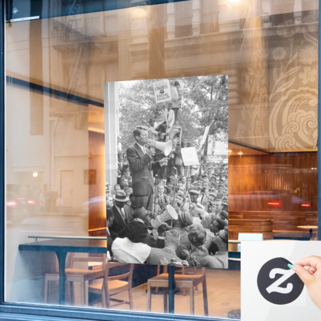 Vinilos Para Cristales El senador Robert Kennedy haciendo campaña por el  (Ventana de cafetería)