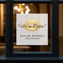 Maquillaje de Labios Belleza Negra Dorada Abierta 