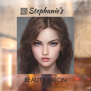 Vinilos Para Cristales Salón de Belleza de Chica Hermosa con Código QR