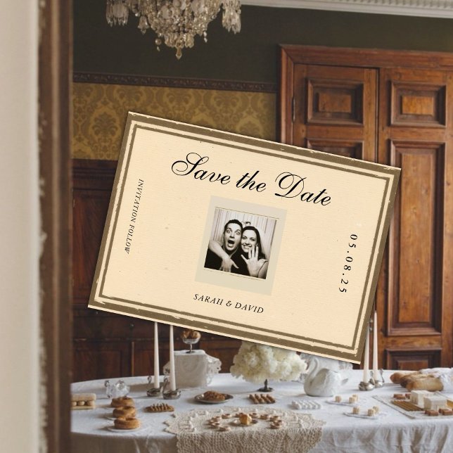 Vintage Classic Aesthetic Save the Date (Subido por el creador)