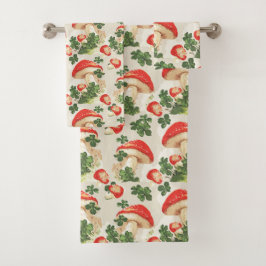 Vintage Forest Mushroom Lucky Clover Pattern