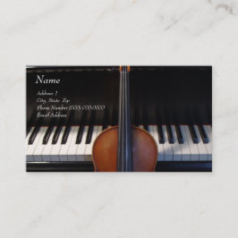 Violín en tarjeta de visita del piano
