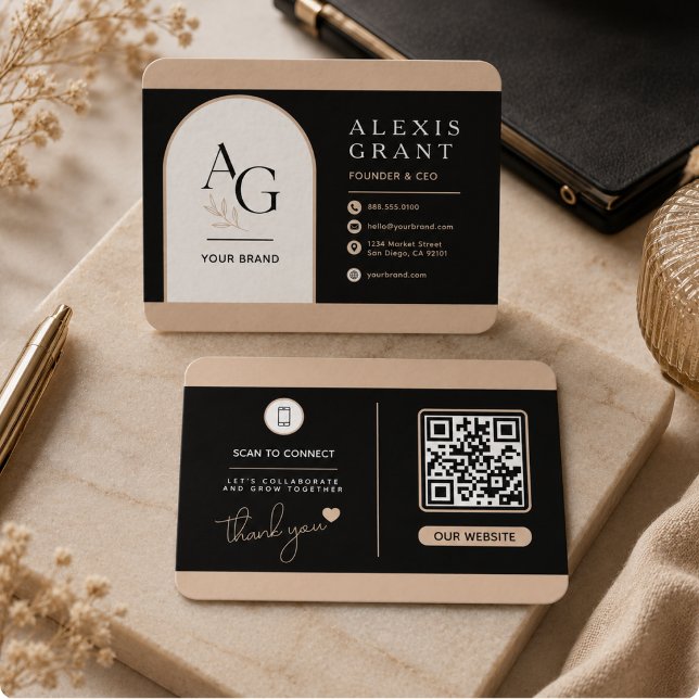 Visita Cuadrada Tarjeta de presentación de lujo con código QR y ma (Black Beige Luxury QR Branding Business Card)