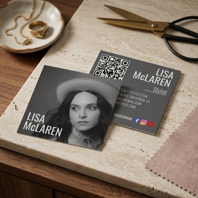 Visita Cuadrada Tarjeta de Presentación - Foto Profesional y Códig (Modern Minimalist Photo Business Card with Social Media)