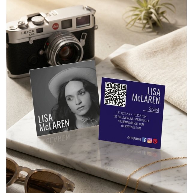 Visita Cuadrada Tarjeta de Presentación - Foto Profesional y Códig (Modern Minimalist Business Card - Professional Photo & QR Code Design)