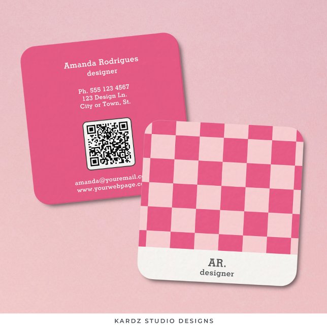 Visita Cuadrada Tarjeta de presentación Pink Checkered Square Desi (Front and back of card shown in 2.5 x 2.5 inch. with round corners. Choose corner style.)