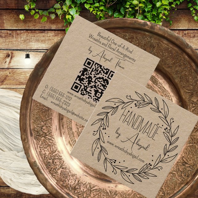 Visita Cuadrada Wreath Vines Handmade | Tarjeta de presentación ar (Wreath and Vines "Handmade" Crafting QR Code Kraft Paper Business Card )