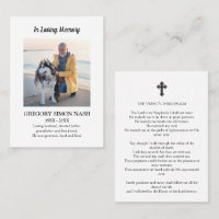 En la tarjeta de oración funeraria de la foto de l