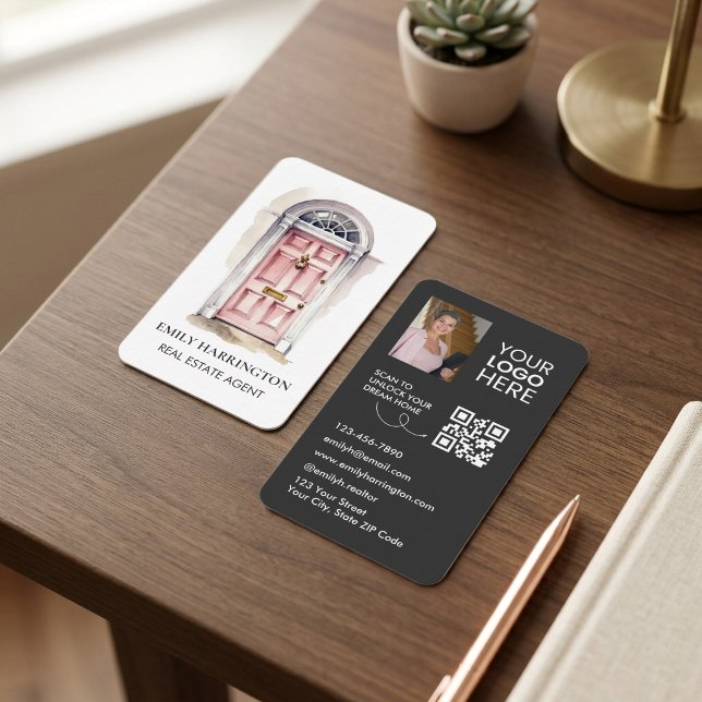 Visita Tarjeta de código QR de acuarela de puerta rosa ag (Subido por el creador)