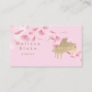 Visita tarjeta de negocios de pétalos rosados pianistas