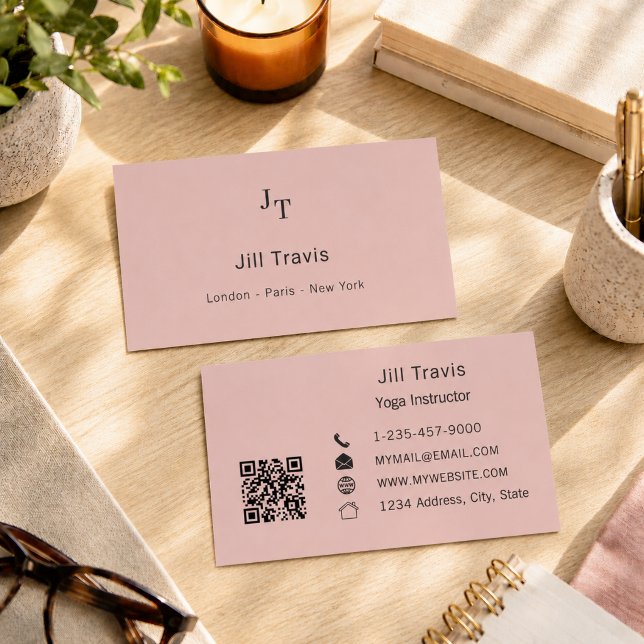 Visita Tarjeta de presentación con código QR neutro rosa  (Subido por el creador)