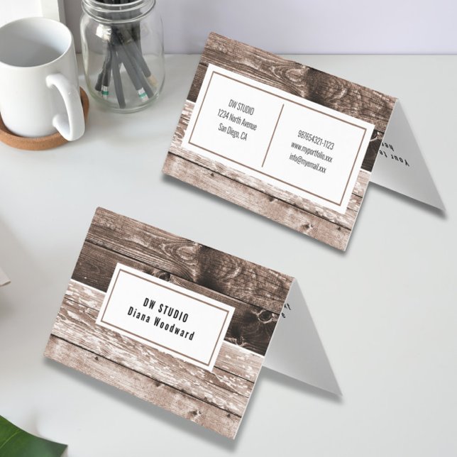 Visita Tarjeta de presentación moderna de fondo de madera (Subido por el creador)