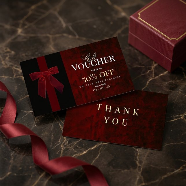 Visita Tarjeta de regalo y agradecimiento roja de Borgoña (#LuxuryVoucher
#GiftVoucherDesign
#BurgundyAesthetic
#RedLuxuryCard
#ThankYouCardDesign
#Boutique)