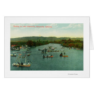 Vista aérea de barcos en el lago Watsonville