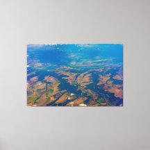 Vista aérea del arte de lienzos en el terreno plat