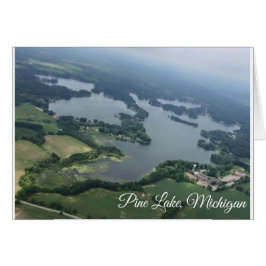 Vista aérea del lago pine