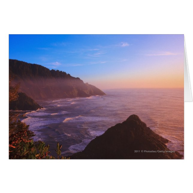 Vista costera del acantilado en Oregón al atardece (Anverso (Horizontal))