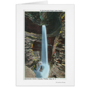 Vista de la espectacular cascada de Cavern