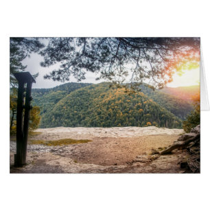 Vista de los acantilados de montaña