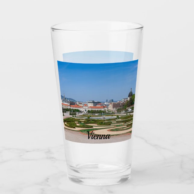 Vista de los jardines cerca del palacio del bajo B (Anverso)