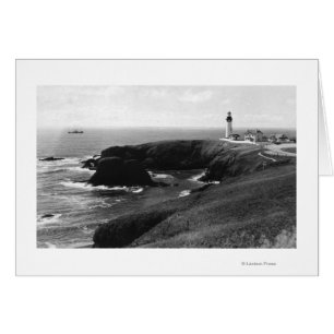 Vista del faro de Newport, Oregon Yaquina