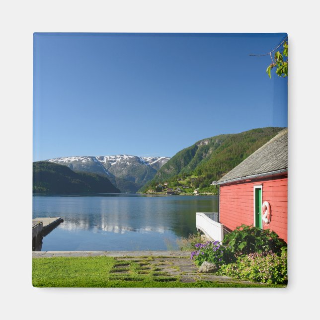Vista del fiordo noruego y imán de boathouse (Frente)