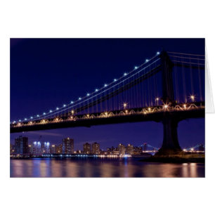 Vista del puente de Manhattan por la noche