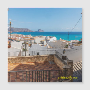 Vista sobre el casco antiguo y bahía, Altea, Costa