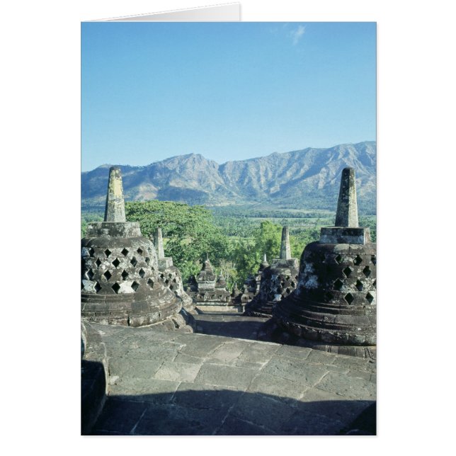 Vistas de las tres terrazas circulares (Frente)