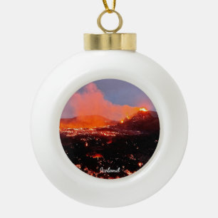 Volcán de Islandia - adorno de navidad de bola de 