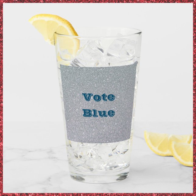 Vota al Purpurina azul bebiendo vidrio (Subido por el creador)