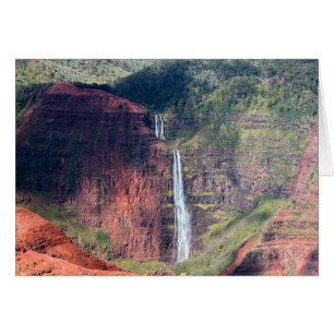 Waipoo baja en el barranco de Waimea en Kauai