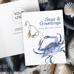 Watercolor Beach Navidades Tarjetas Crab Azul<br><div class="desc">Estos saludos de vacaciones a orillas del mar incluyen un cangrejo acuático en tonos azules. Las palabras "mares y saludos" están fijadas en la tipografía divertida. Estas tarjetas de Navidades con temática oceánica se abren para revelar el saludo de su personalizado. Utilice los campos de plantilla para agregar el texto...</div>