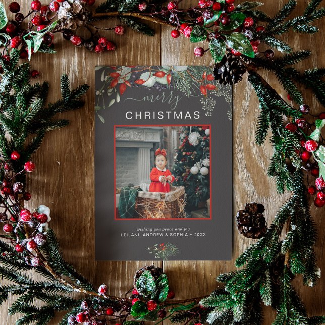 Watercolor Holly Merry Navidad Foto Gris oscuro (You will love these beautiful Christmas cards! They feature botanical watercolor pine and berries.)