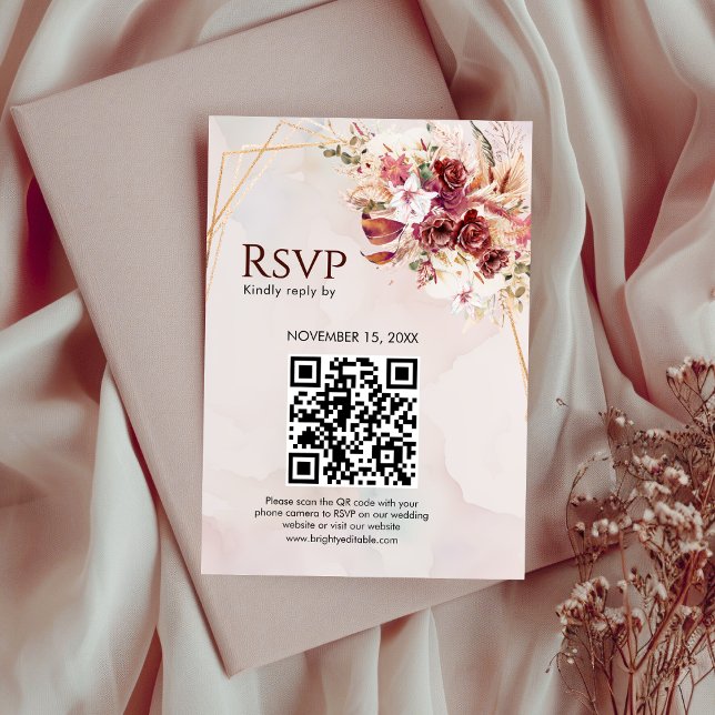 White & Burgundy Floral Gold QR Wedding RSVP Card (Subido por el creador)