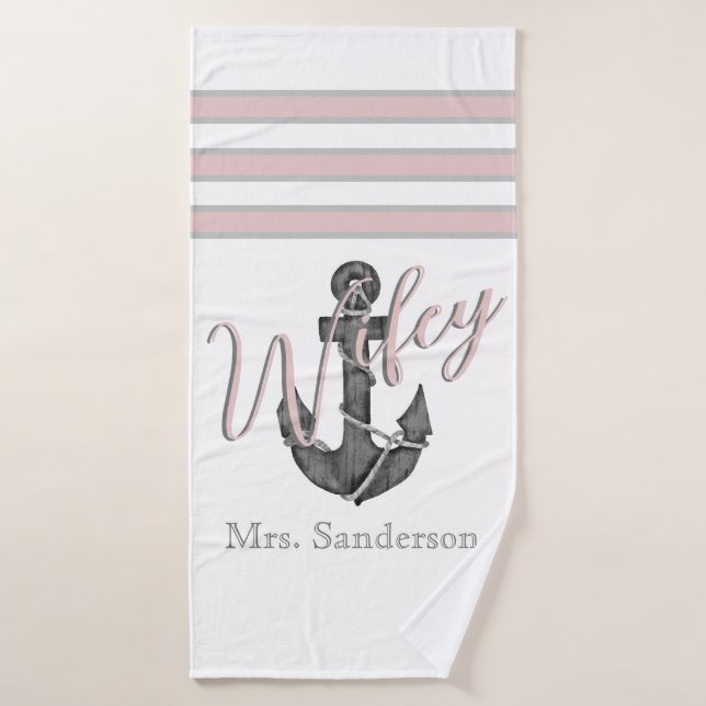 Wifey Nautical Monograma Polvo Rosa Anclaje Rosado (Toalla de baño)