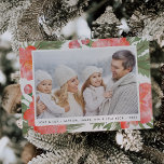 Winter Peony | Tarjeta fotográfica de vacaciones<br><div class="desc">Envíe saludos de vacaciones a amigos y familiares en estilo moda con nuestras elegantes tarjetas de fotos. Tu foto horizontal o orientada al paisaje está enmarcada en blanco y rodeada de flores de peonía roja pintadas a mano y follaje verde. Personalice el saludo de su personalizado (mostrado con "Amor y...</div>