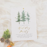 Winter Pines | Invitación de feriado de Navidades<br><div class="desc">Invite a sus huéspedes de vacaciones con estilo con esta invitación de fiesta de Navidades con temática de pino! El diseño cuenta con un ilustracion acuático de tres pinos decorados con estrellas. Los detalles del evento aparecen a continuación con "Fiesta de vacaciones" en letras de oro de moda. En la...</div>