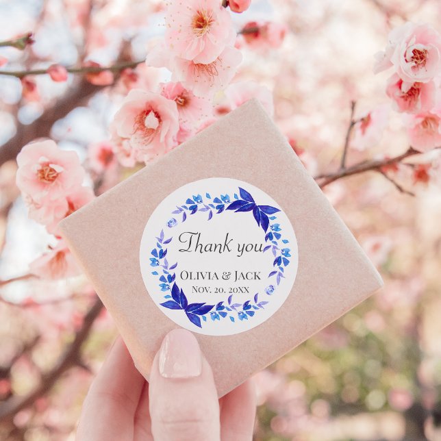 Wreath Blue Flower Wreath Gracias Pegatina De Favo (Blue flower wreath wedding thank you circle sticker)