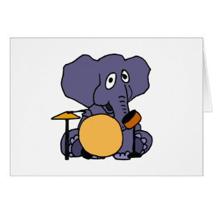XX elefante que juega los tambores