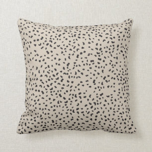 Y beige almohada manchada Dalmatian negro