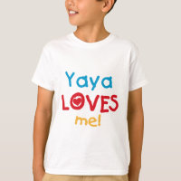 Yaya me ama las camisetas y los regalos